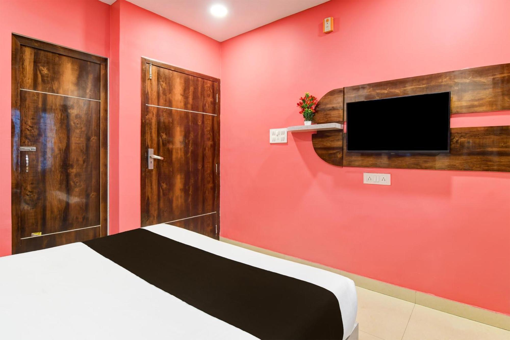 Super Collection O New Town Near Om Sweets Formerly Shiva Inn Calcutta Extérieur photo