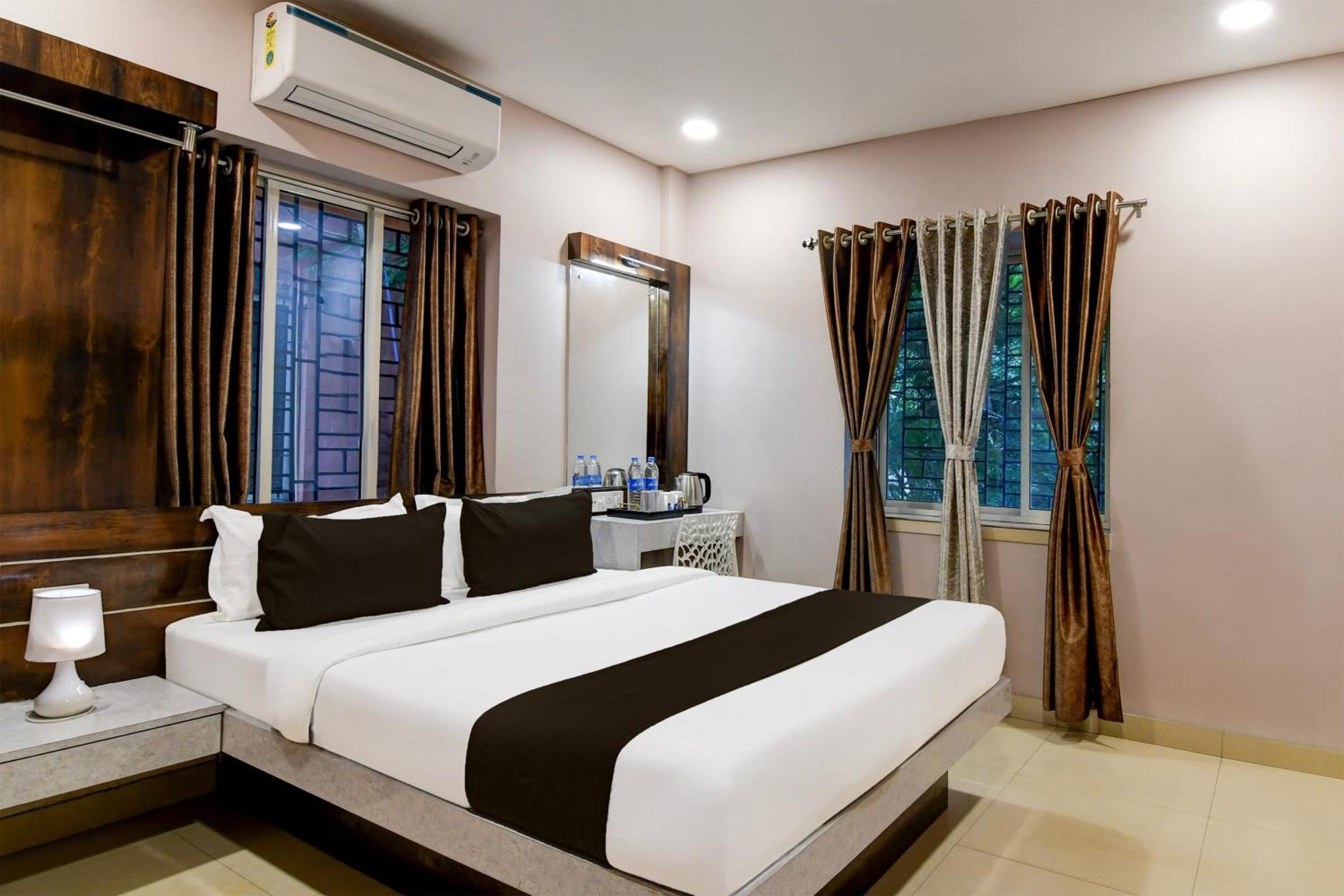 Super Collection O New Town Near Om Sweets Formerly Shiva Inn Calcutta Extérieur photo